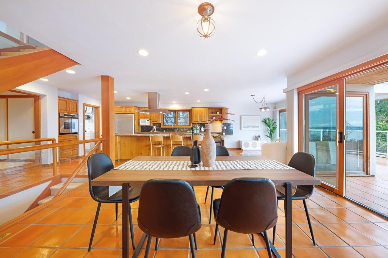 1029 Clyde Ave