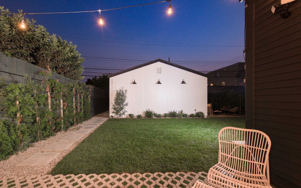 4405 Campbell DR