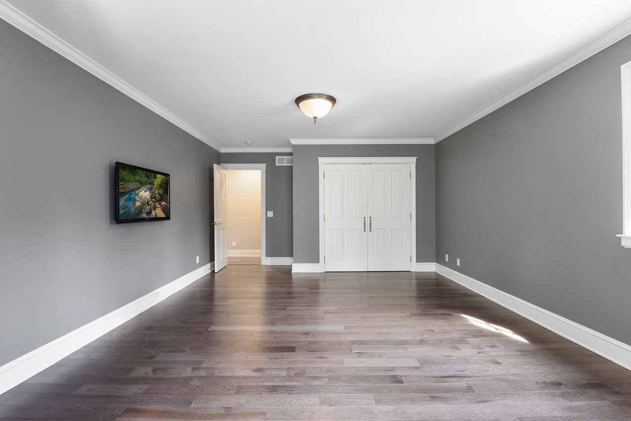 550 Oxford Road, Orono