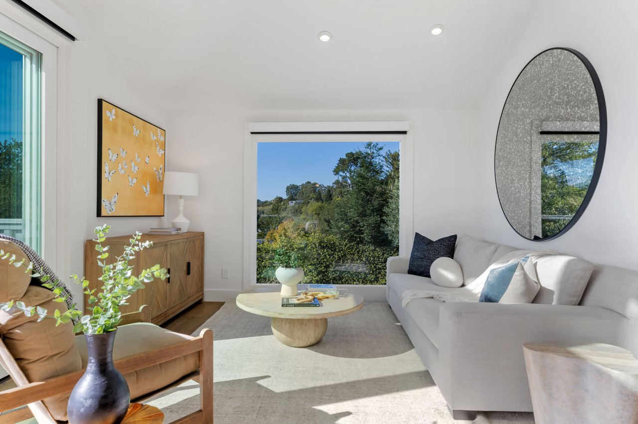 Exceptional Contemporary Renovation