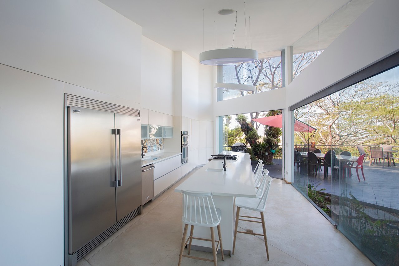 Modern Jungle Infinity Villa, Santa Ana, San Jose