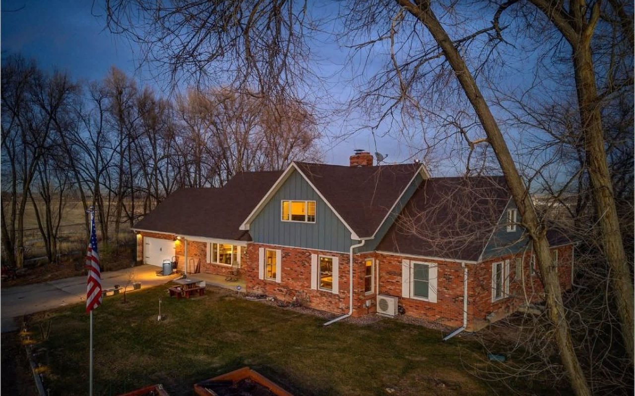 Open House Sunday December 30, 11am-1pm