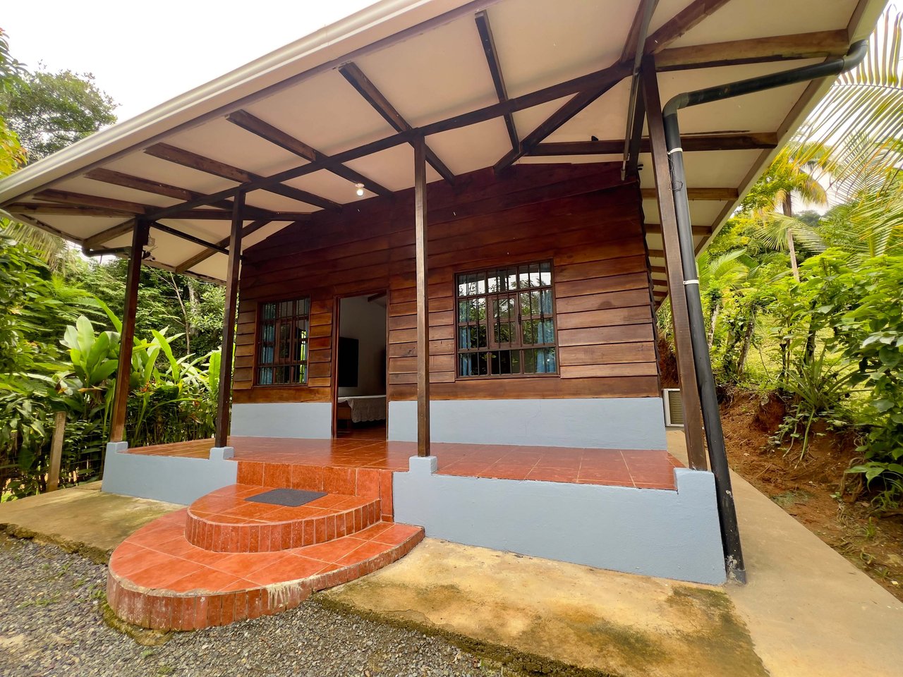 Affordable Wooden Cabañita, 2 bed, 1 bath. 