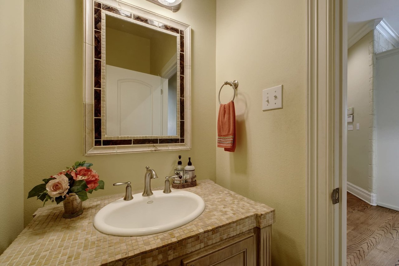 4505 Elkwater Cv