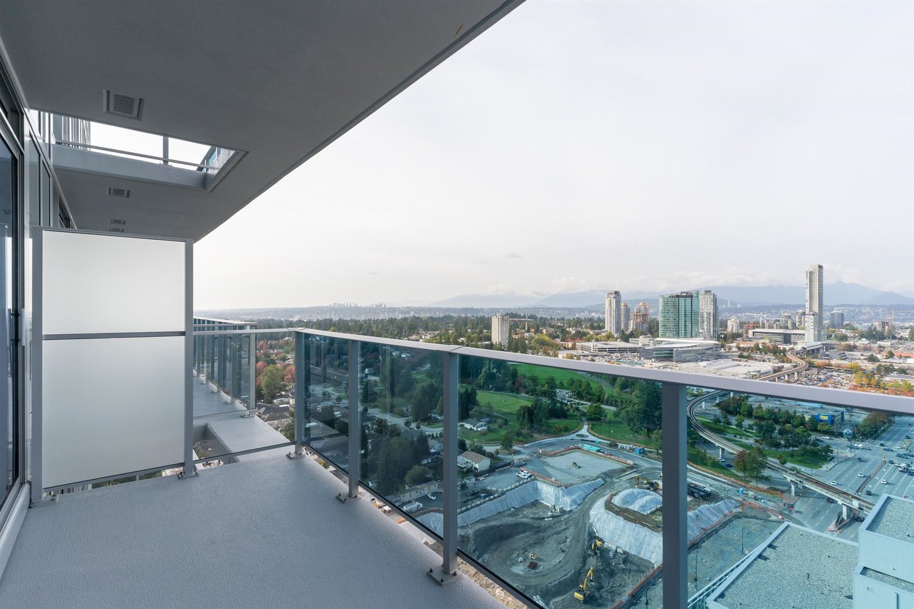 3206-13615 Fraser Hwy