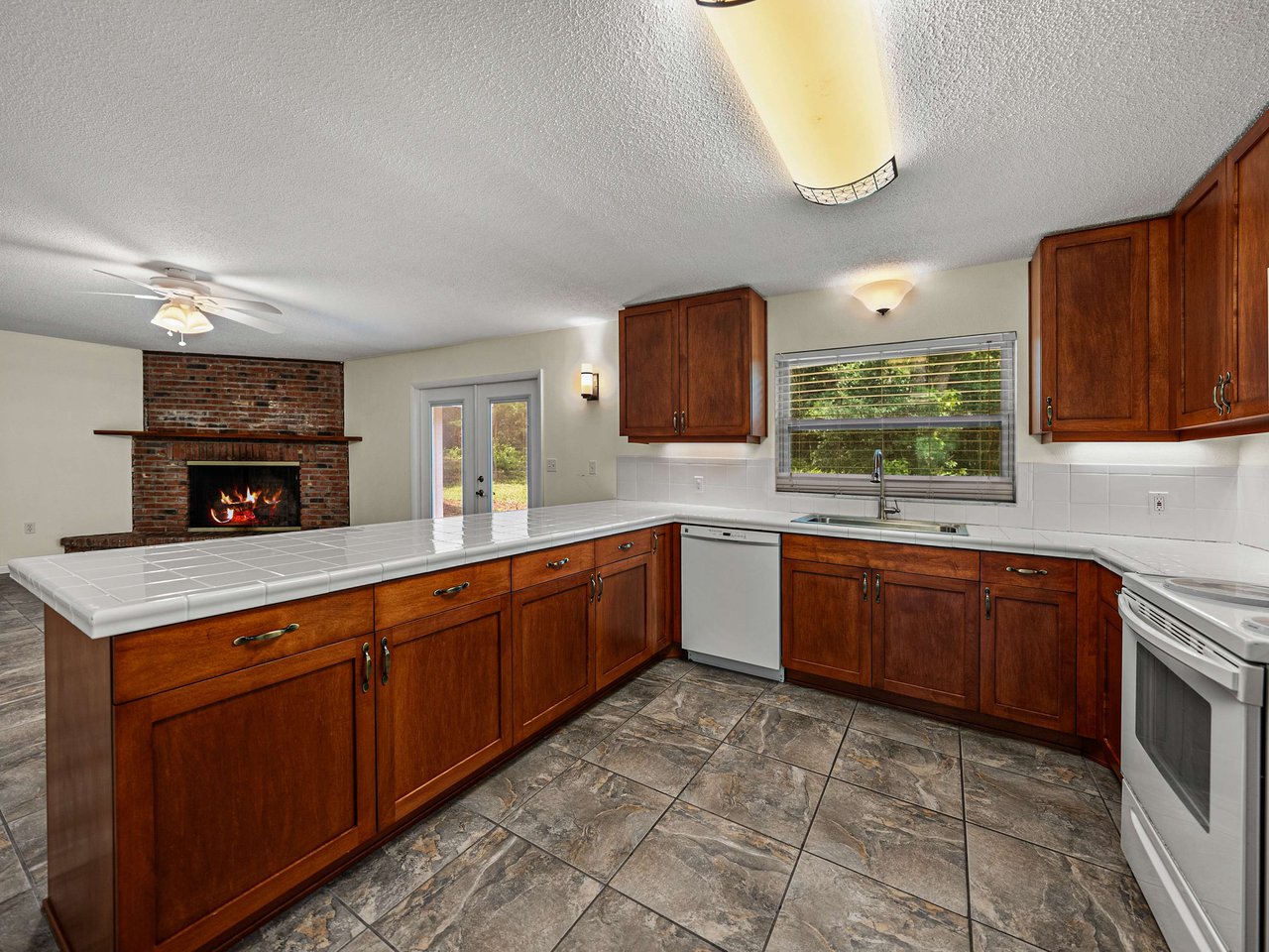 18240 MOUNT OLIVE DR