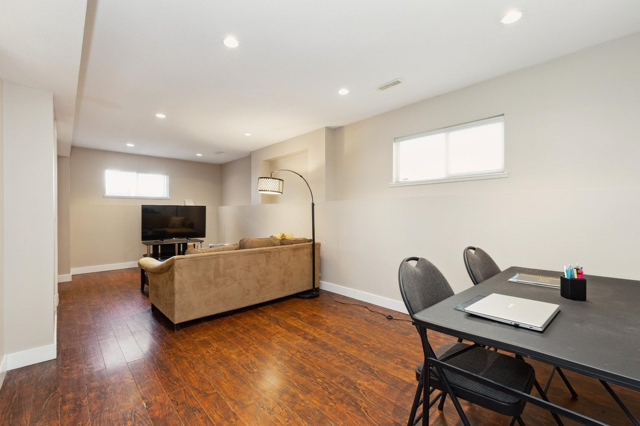 23537 Kanaka Wy