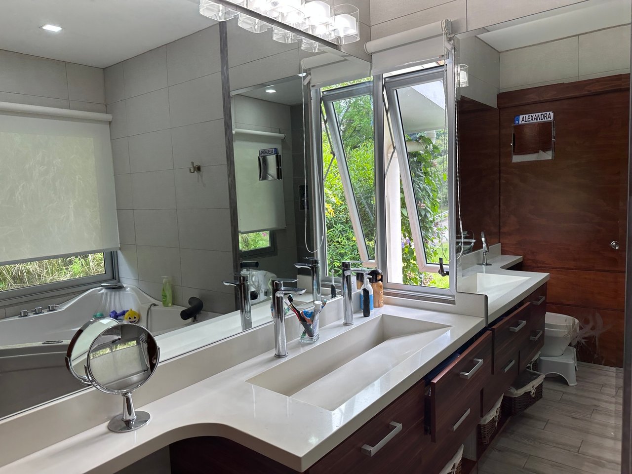 Sustainable Smart Home, Ciudad Colon, San Jose