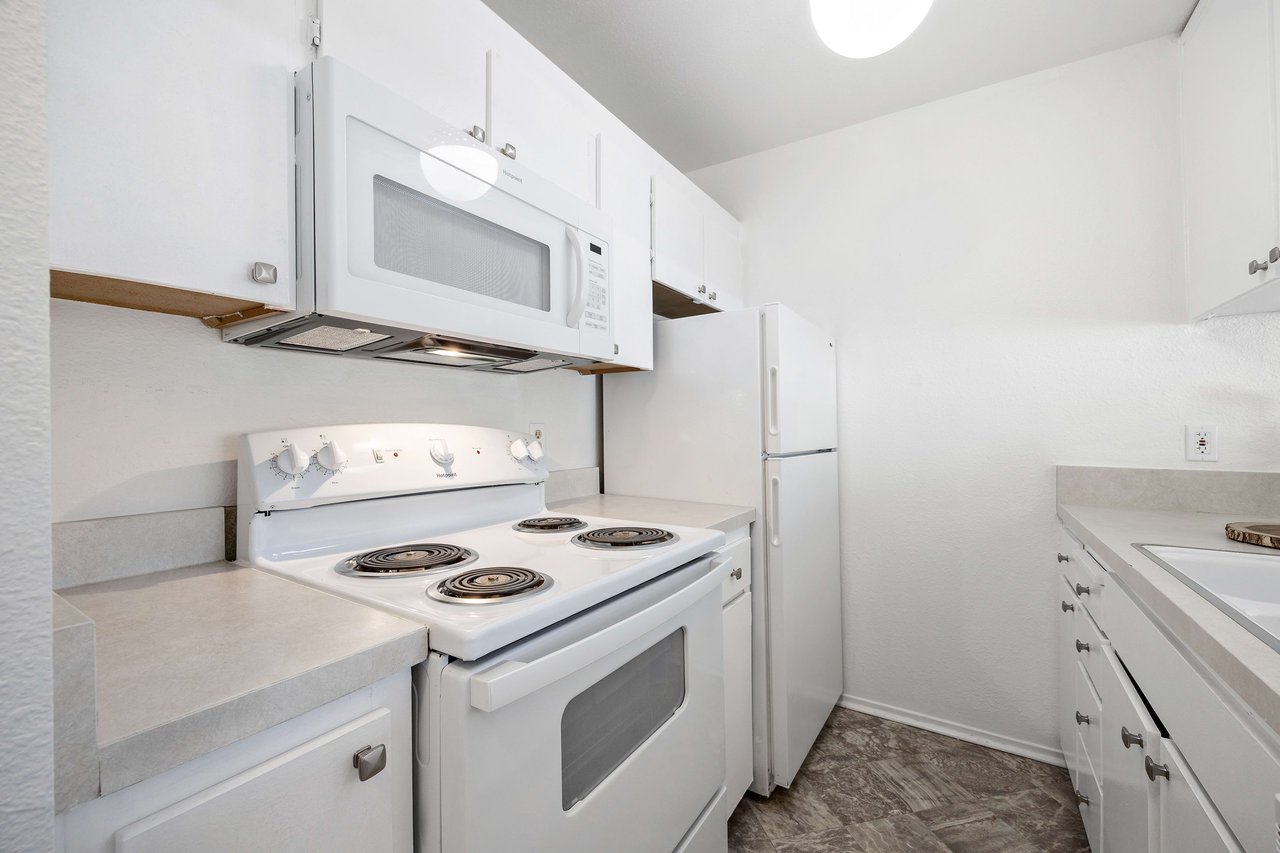 397 Imperial Way #210, Daly City