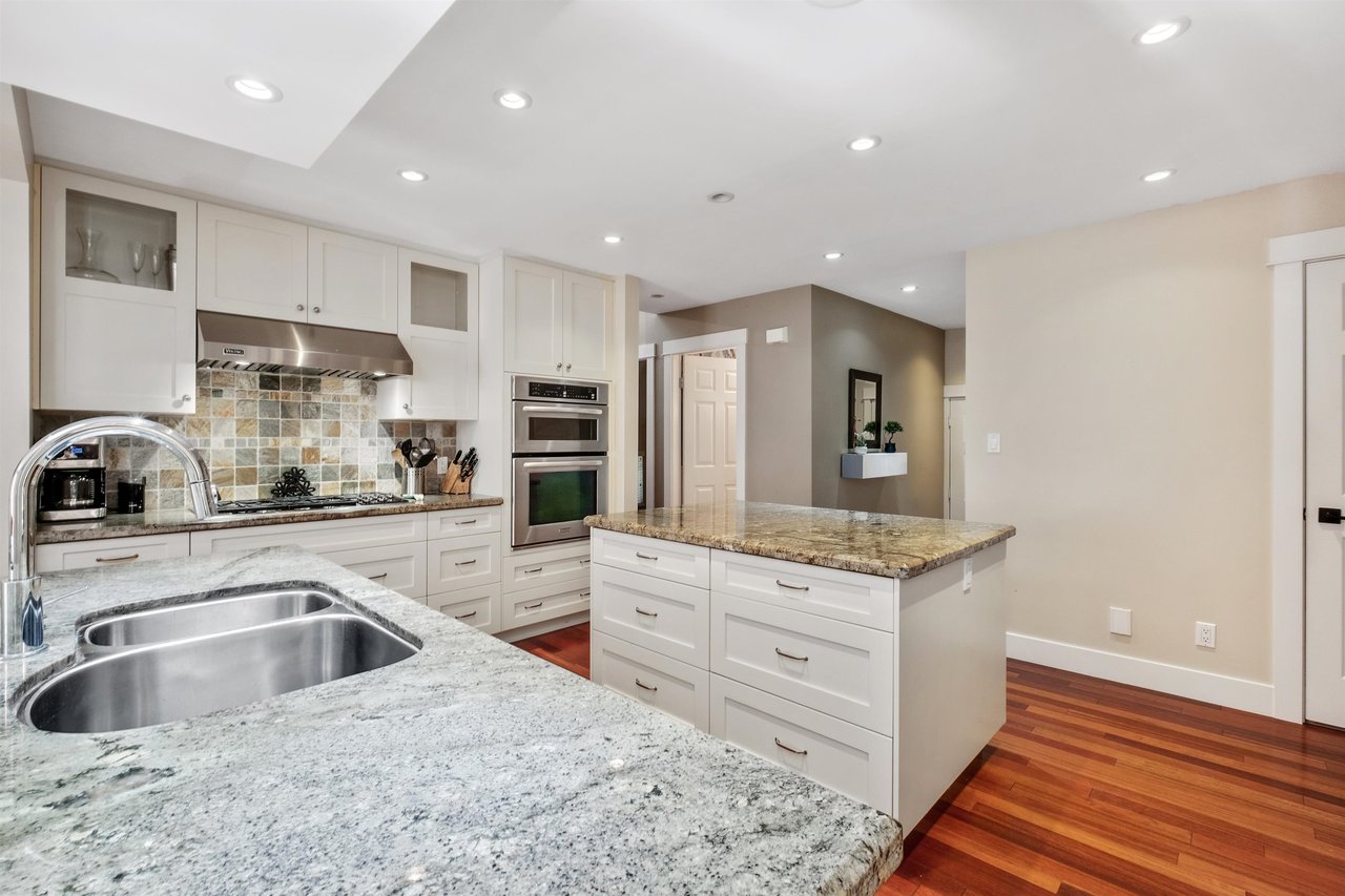 5625 Daffodil Ln