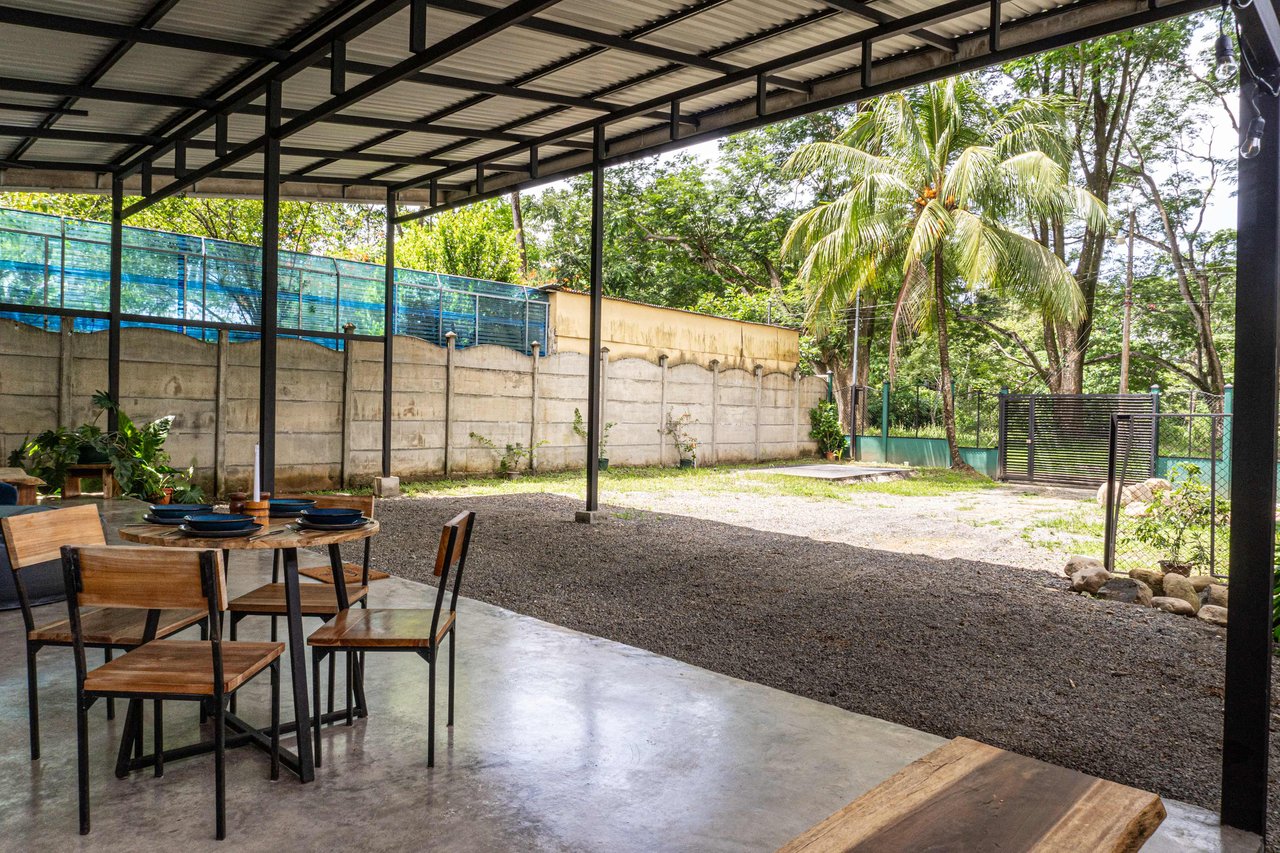 Charming and Affordable 1-bedroom home in Uvita