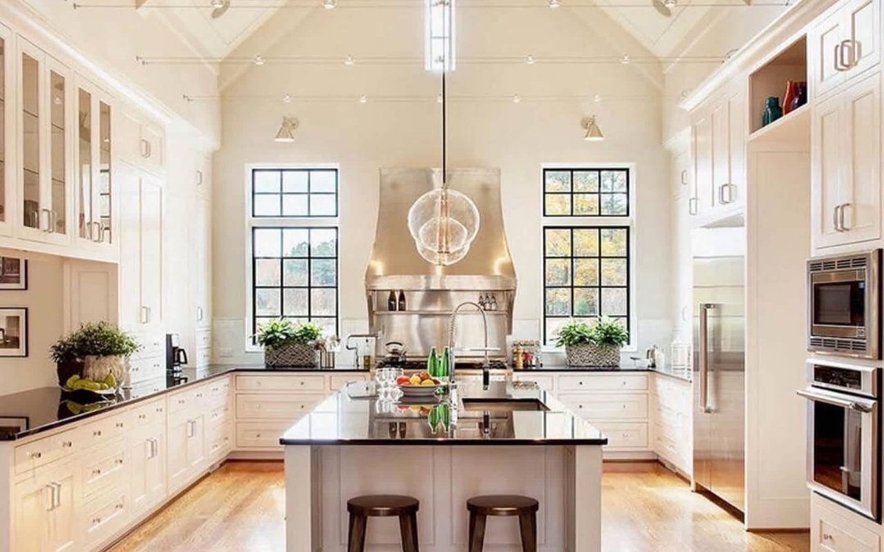 What's Trending for Kitchen Colors Right Now?