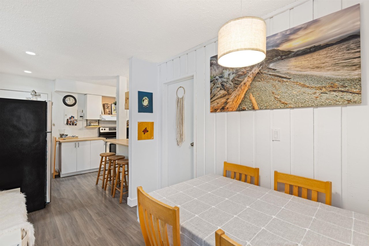 K104-1400 Alta Lake Rd