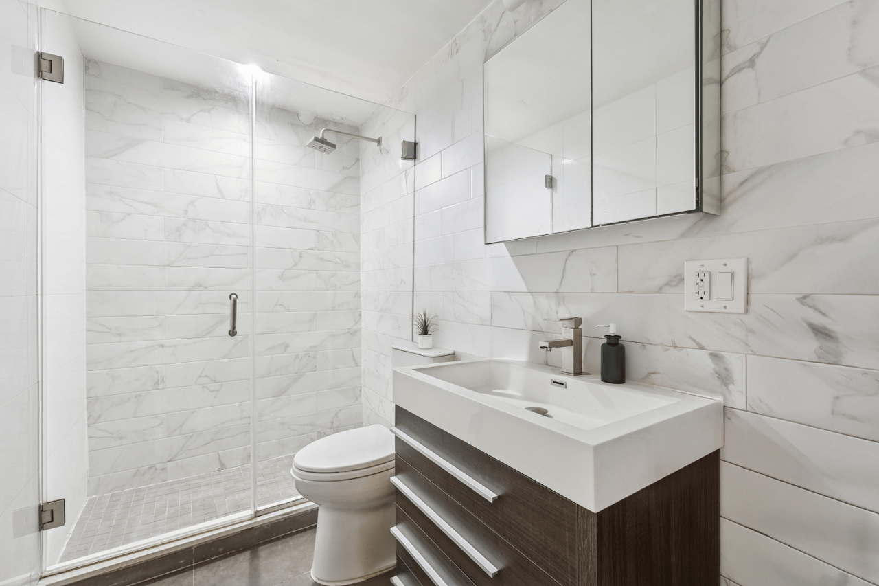 98 Cooper Street, Apt 1