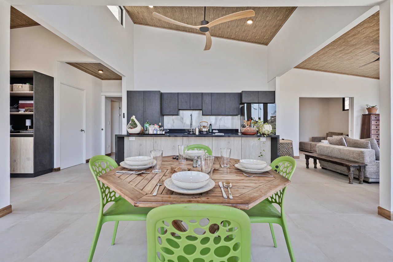 Modern Hilltop Home with Ocean Views, Papagayo, Guanacaste
