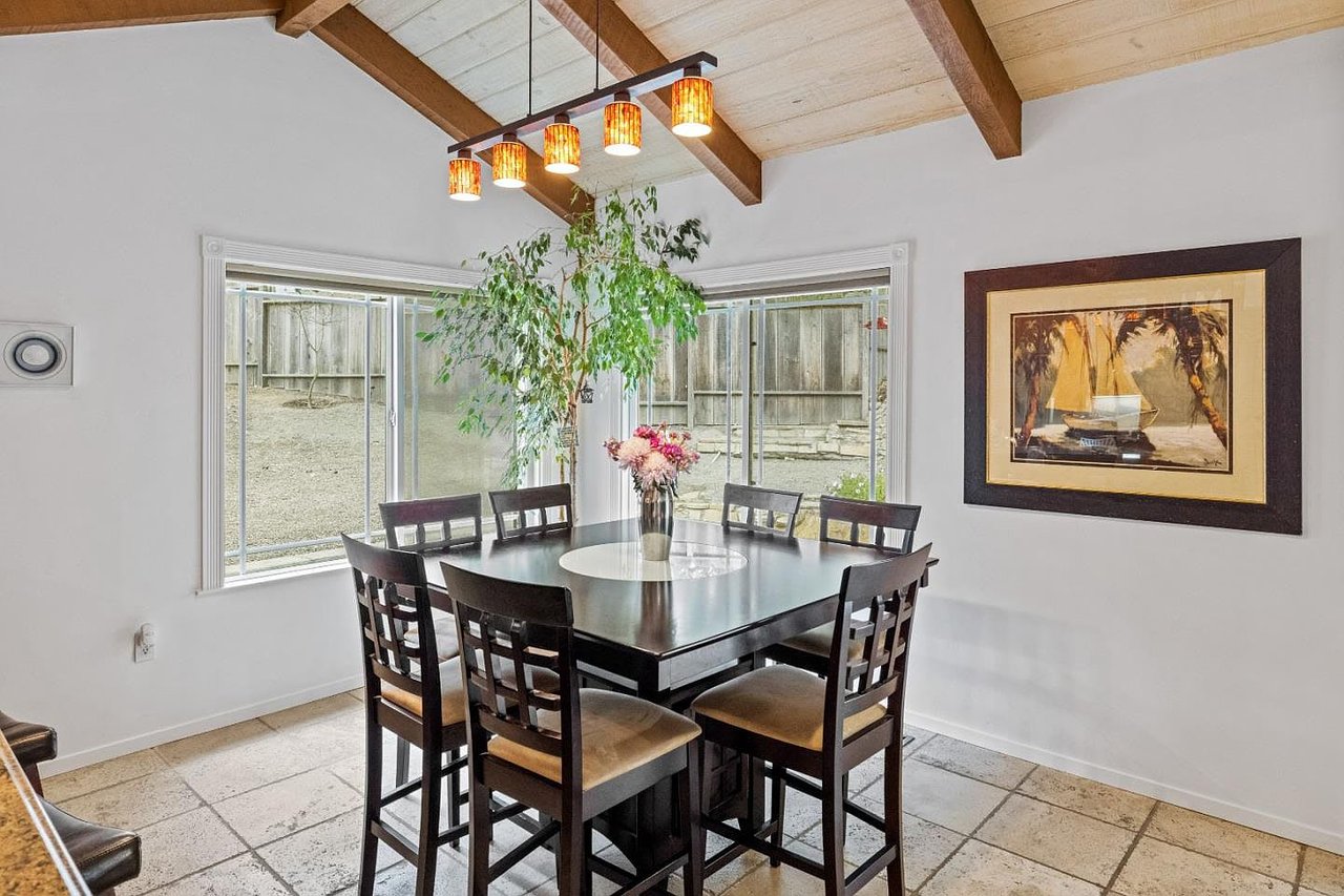 25429 Outlook Dr