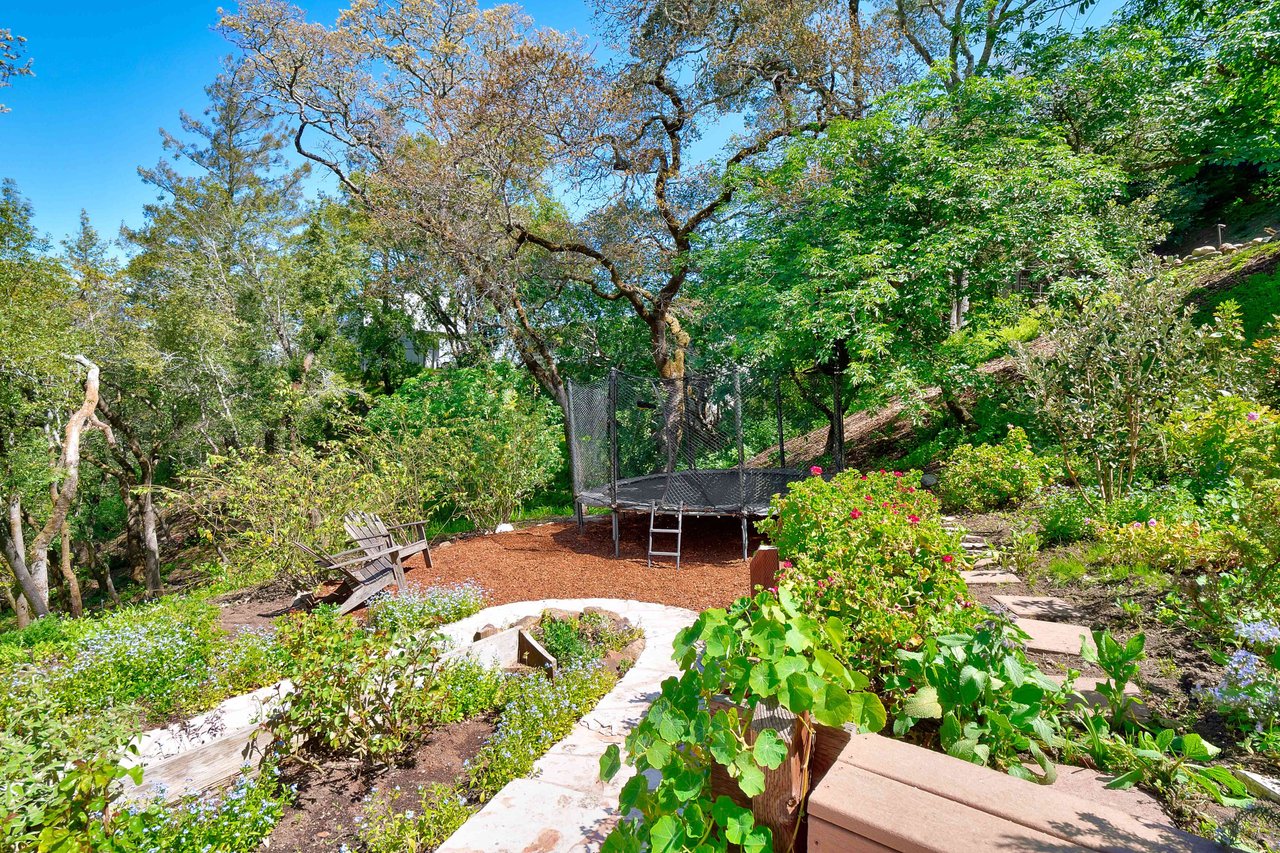 880 Bolinas Road, Fairfax