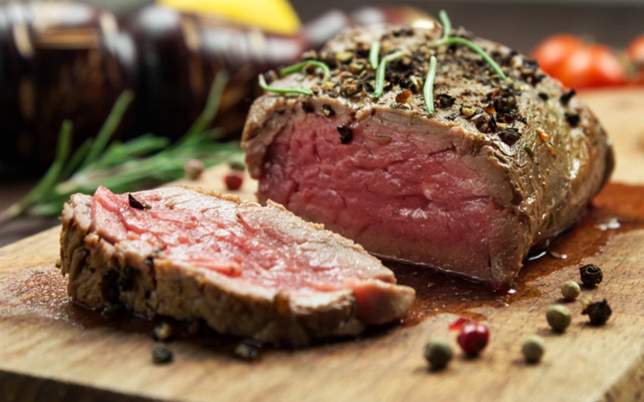 Savory Beef Tenderloin with Horseradish Sauce