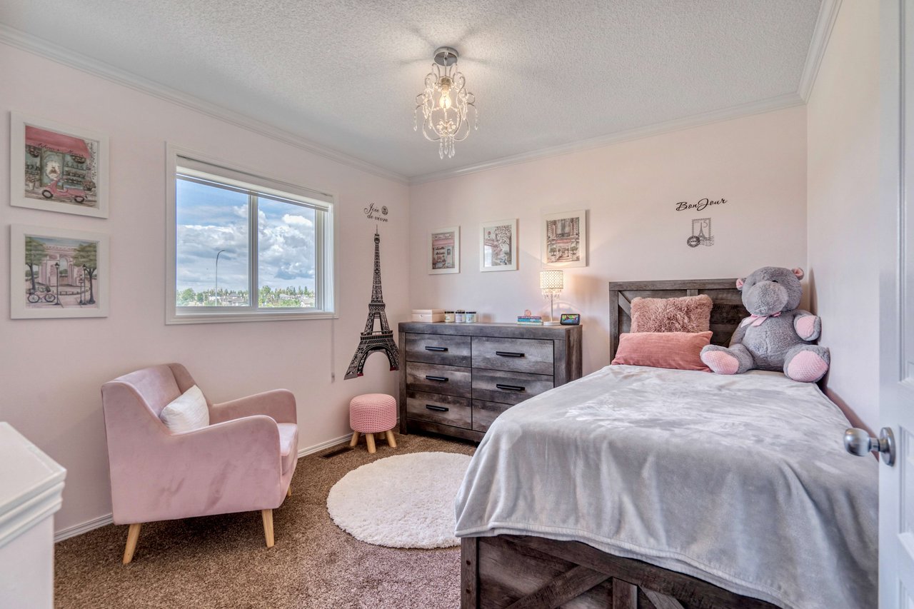 78 Somerside Crescent SW