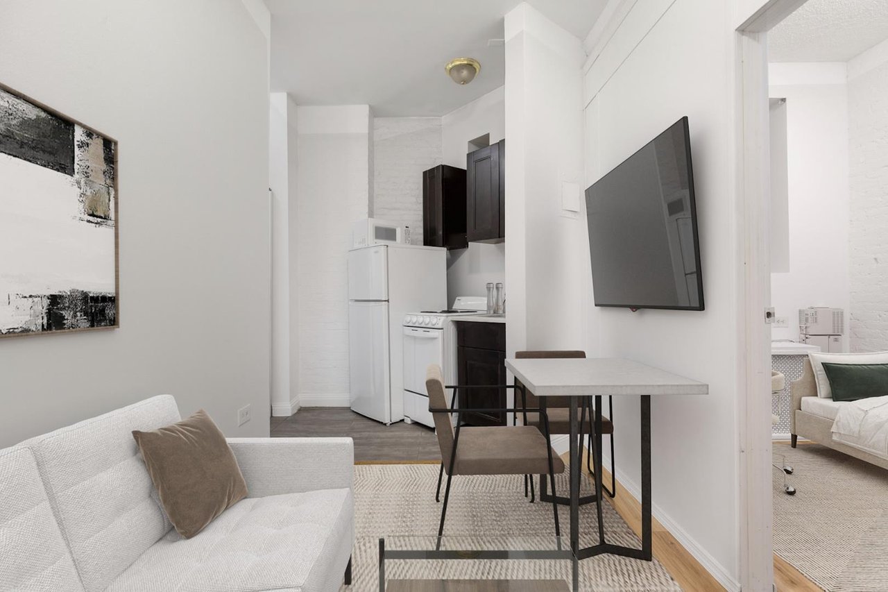 202 East 21st Street, Apt 2-D