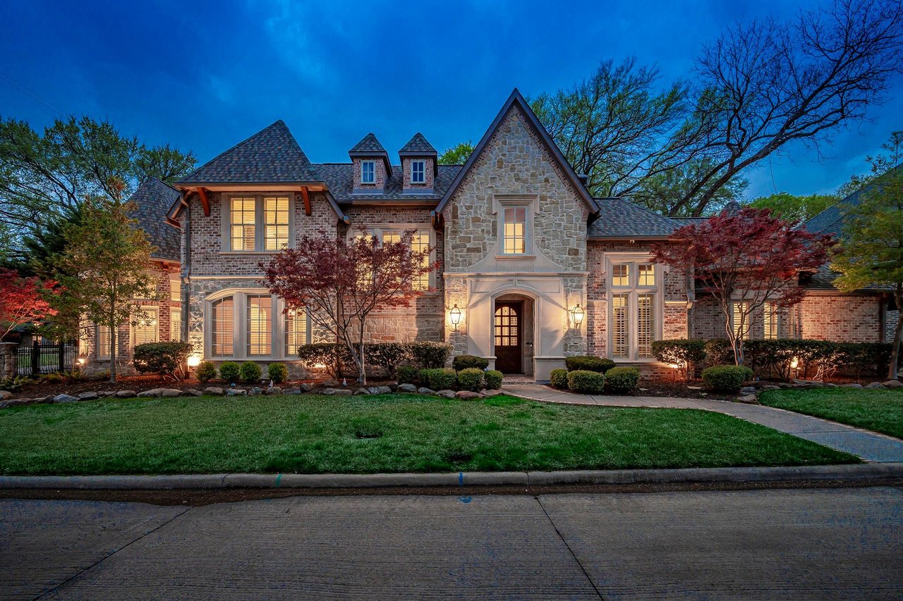 2301 Bennington