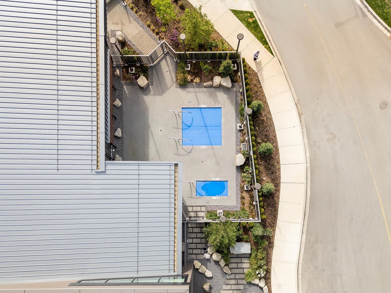 407-1506 Scott Cres