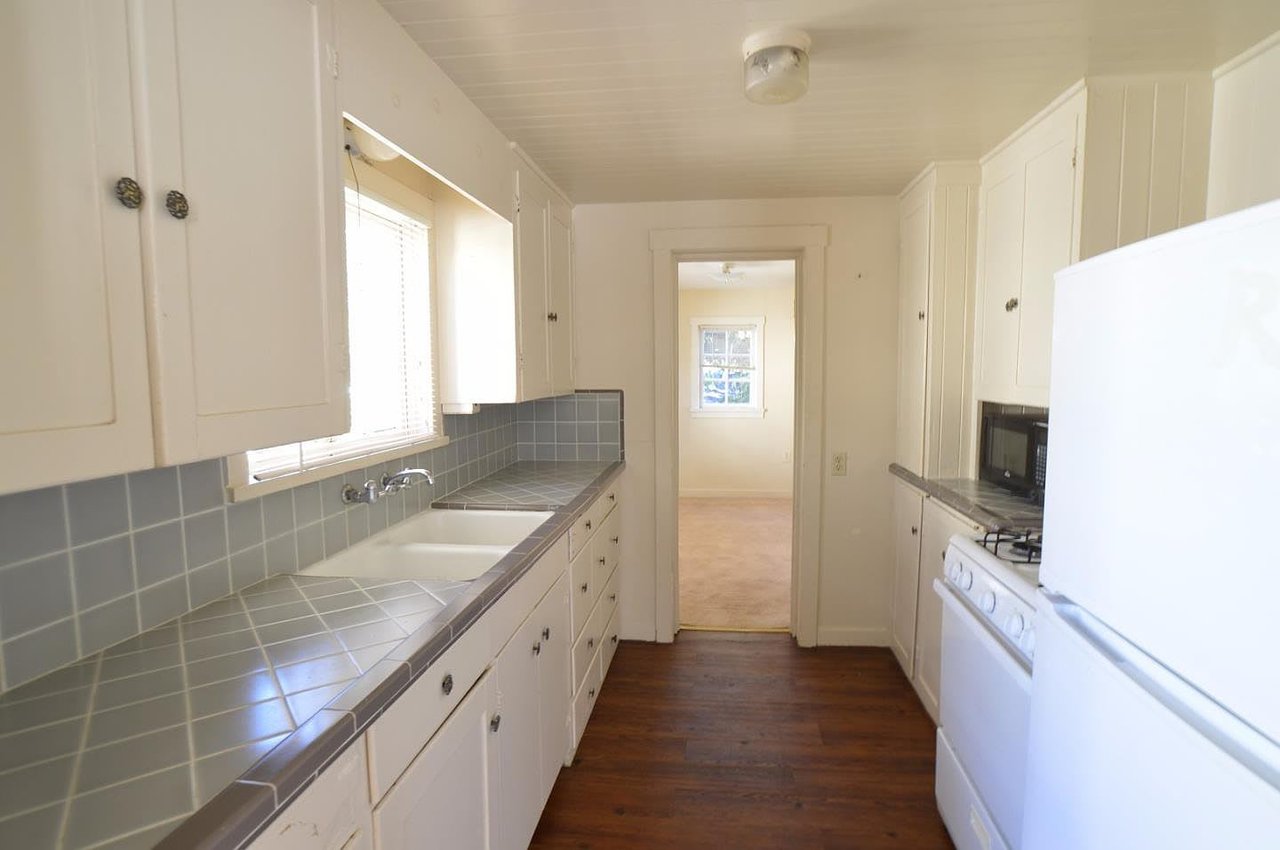427 Del Rosa Ave