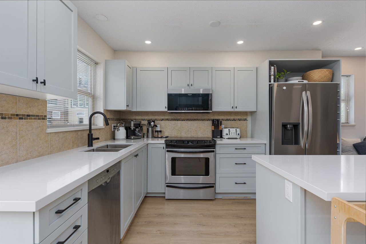 1195 Village Green Wy
