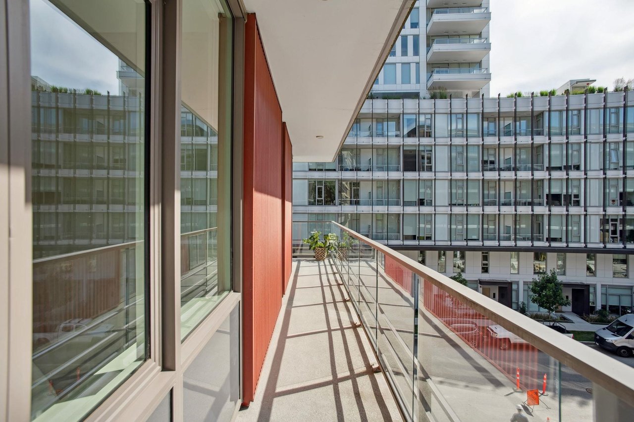 205-3451 Sawmill Cres
