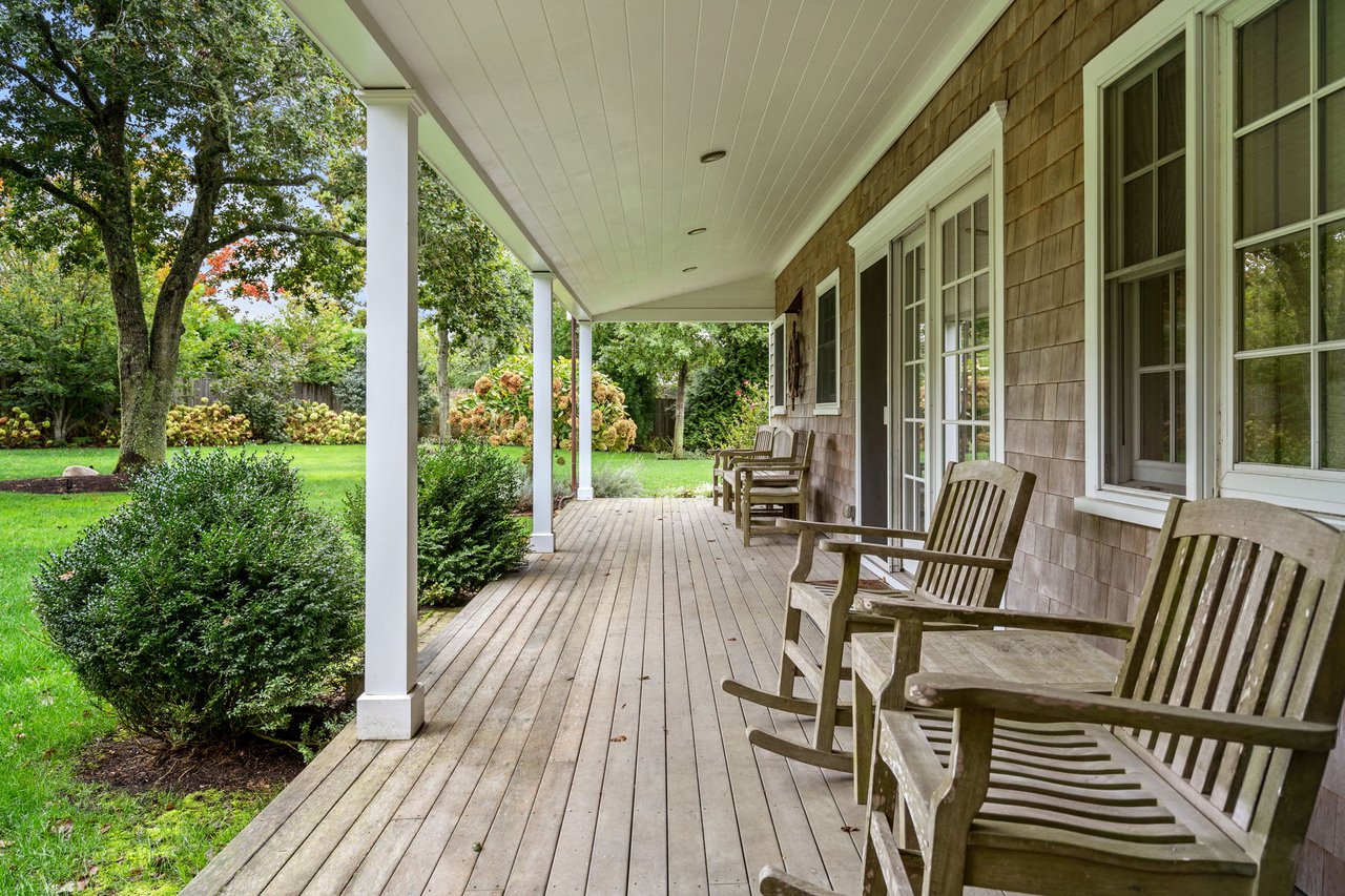 6 Oak Hollow Ln