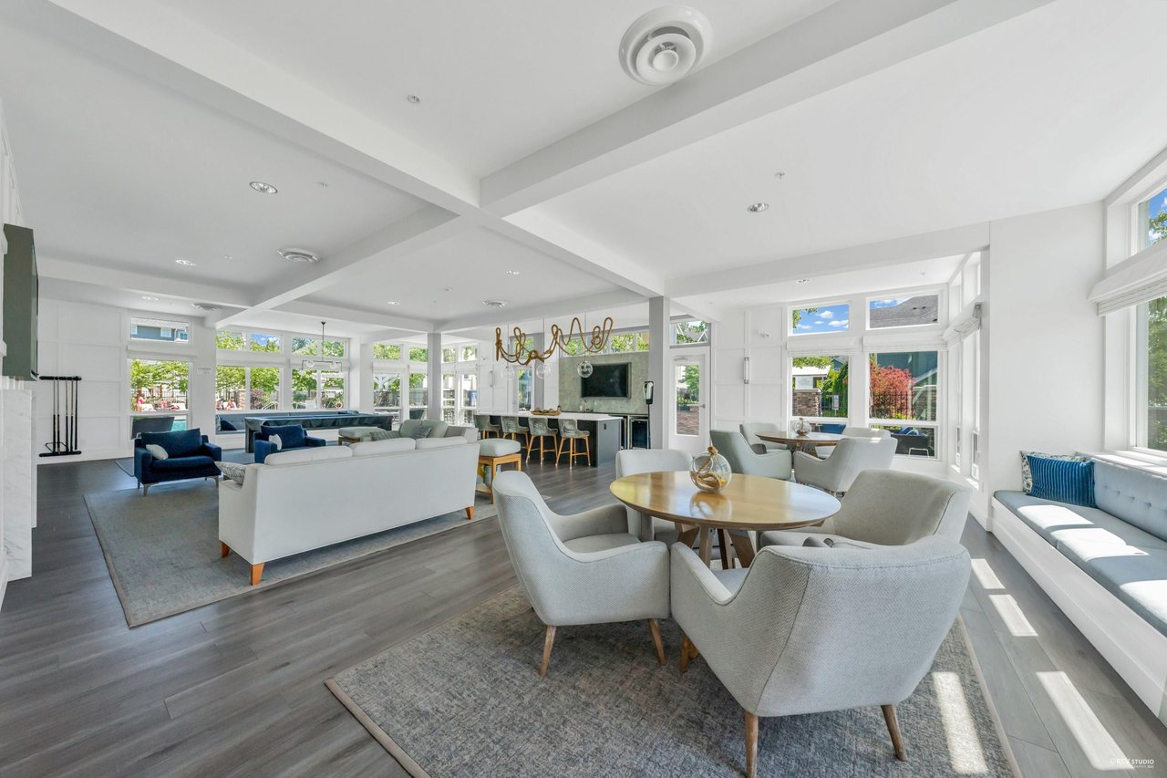 4-5510 Admiral Wy