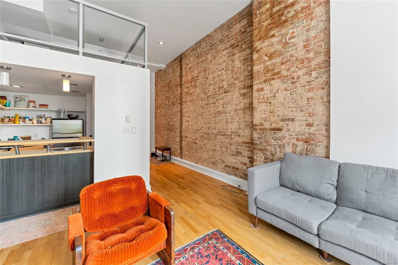203-562 Yates St, Victoria