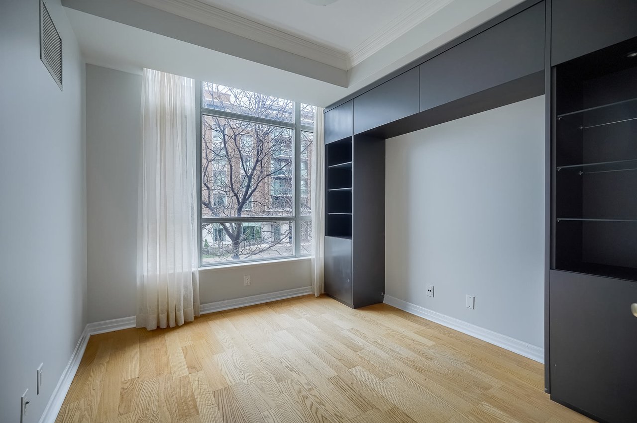 80 Port St E #212 