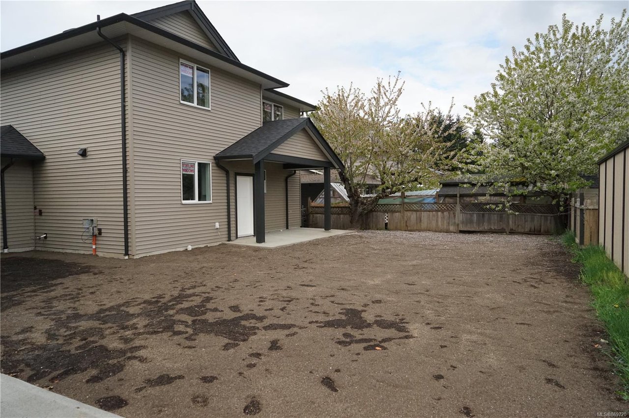 770 Bruce Ave, Nanaimo