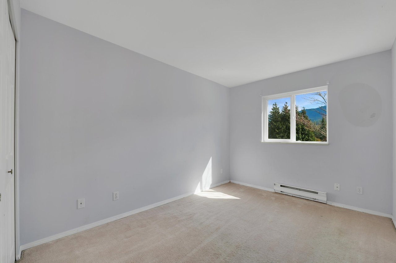 C307-40140 Willow Cres