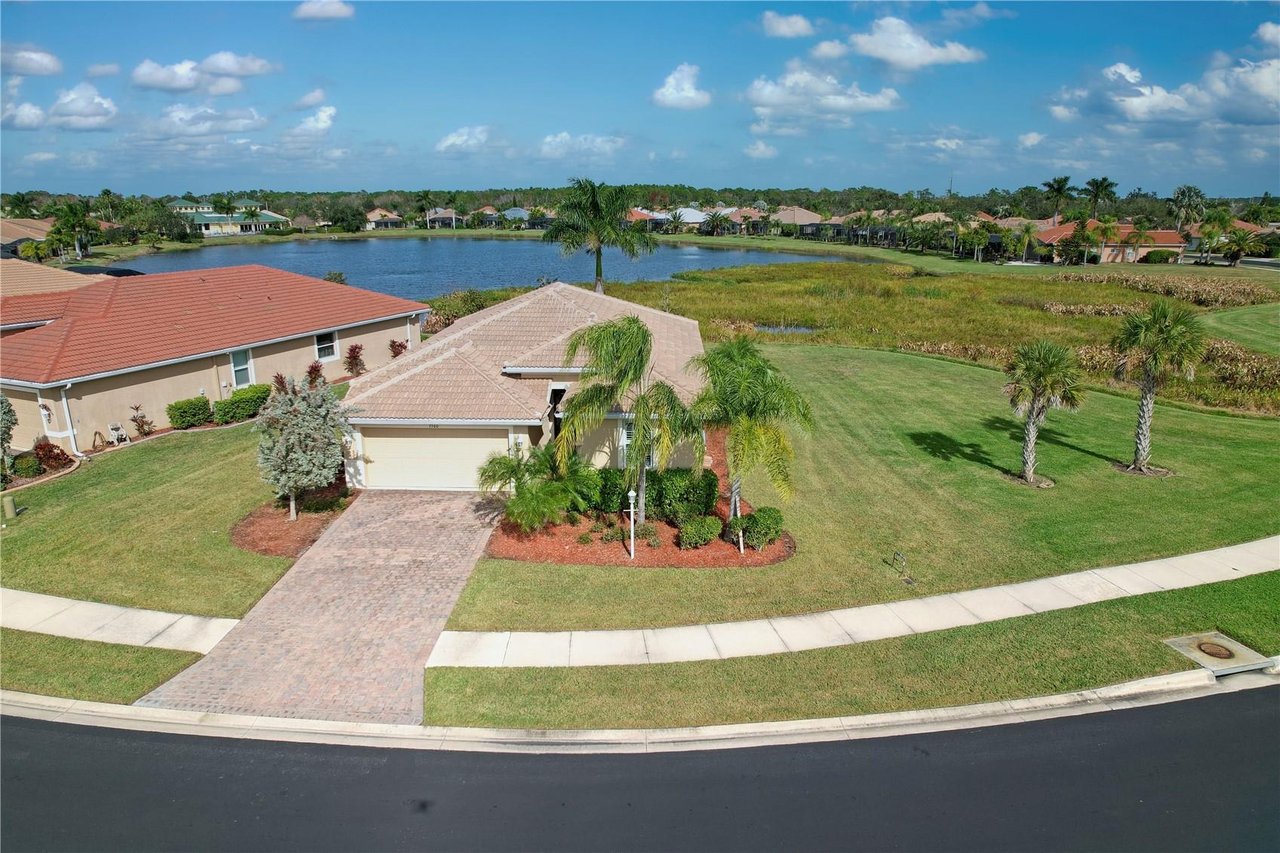 🏡🌅JUST LISTED🌅🏡 7500 TALON BAY DR, NORTH PORT, FL 34287