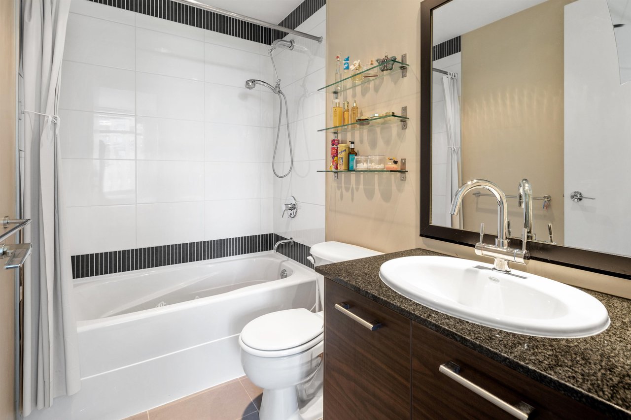 604-2355 Madison Ave