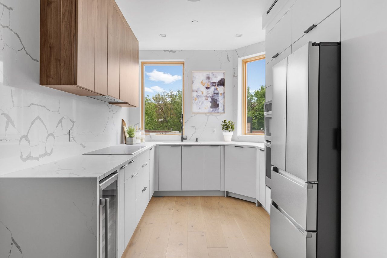 545 Lexington Ave, Unit 2