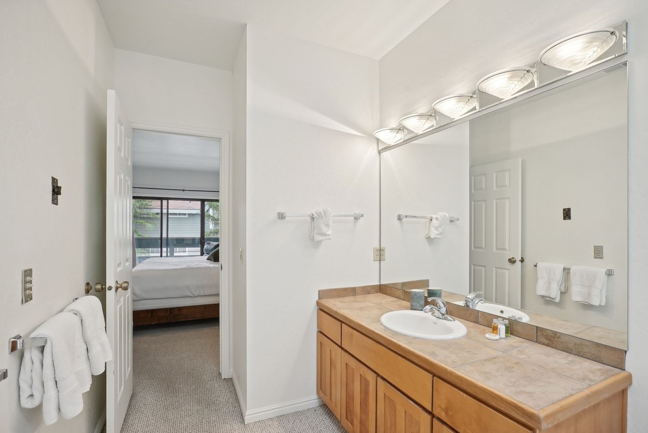1403 Park Avenue #303