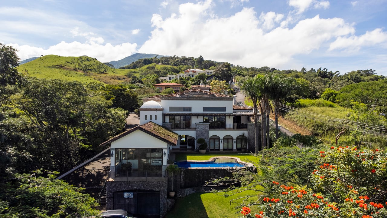 Panoramic View Mountain Estate, Ciudad Colon, San Jose
