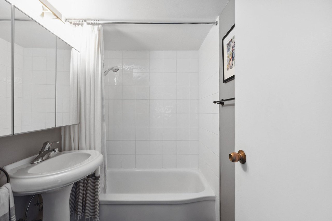 720-1445 Marpole Ave