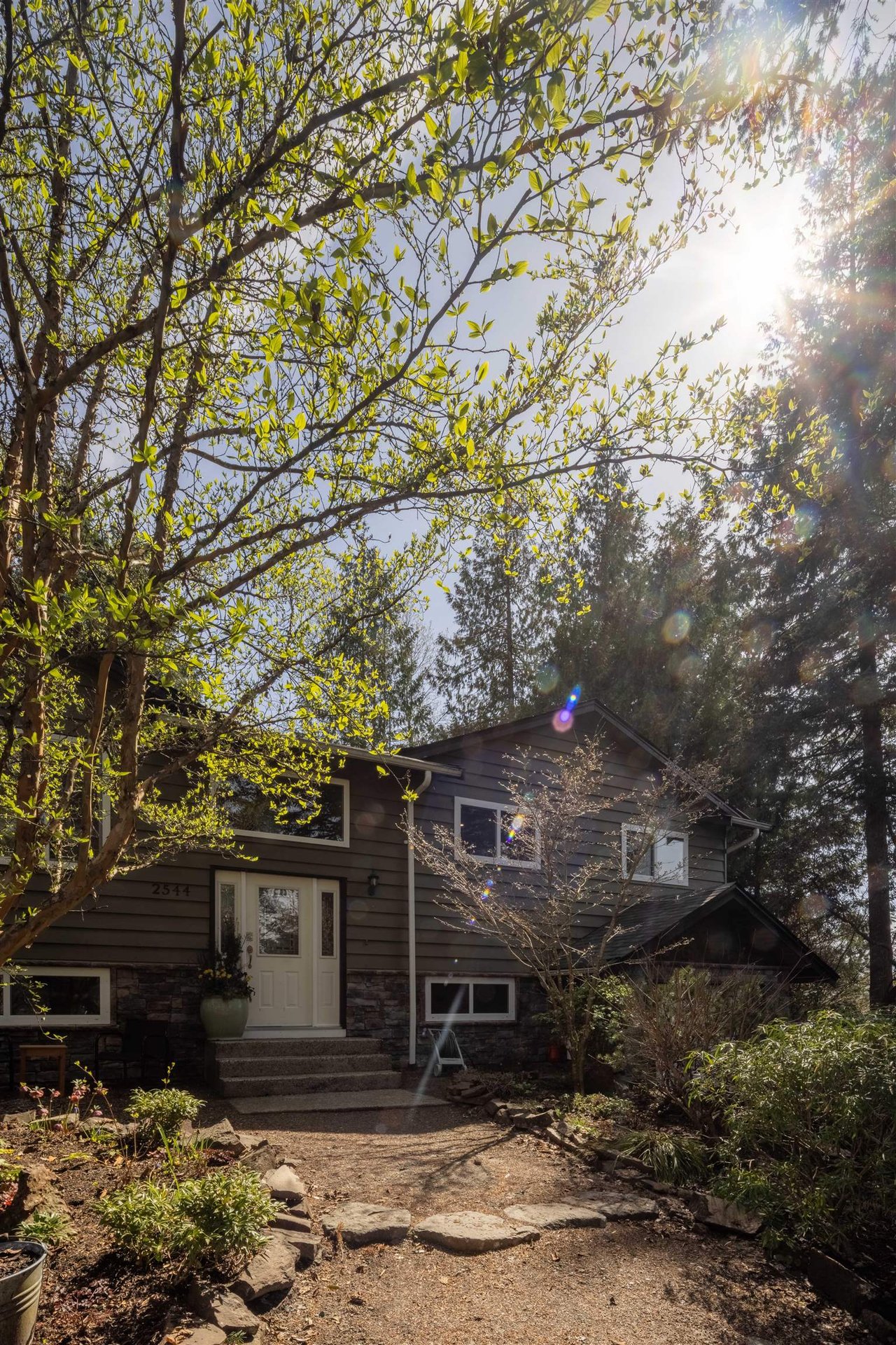 2544 Orkney Wy