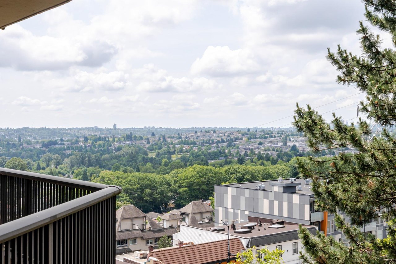405-3760 Albert Street, Burnaby