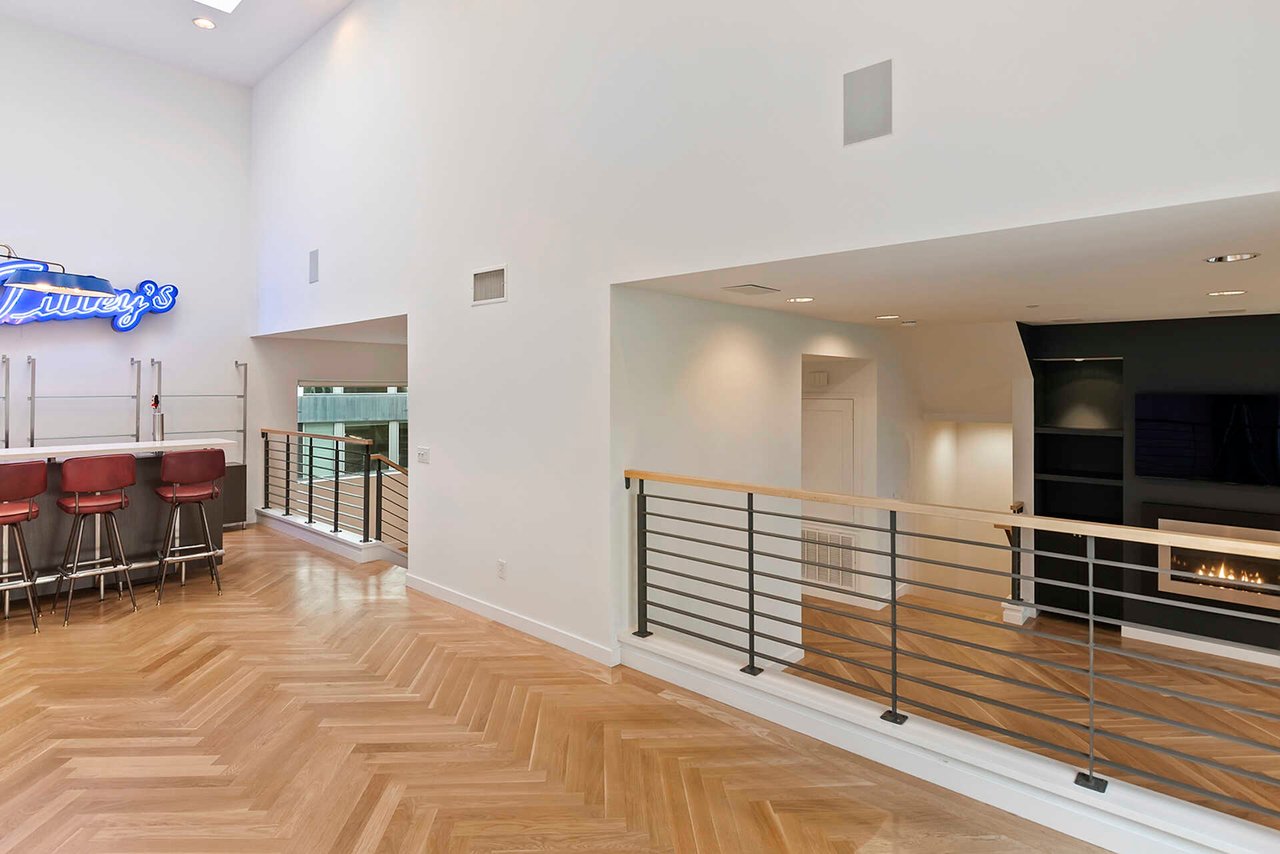 310 WASHINGTON BLVD Unit: 804