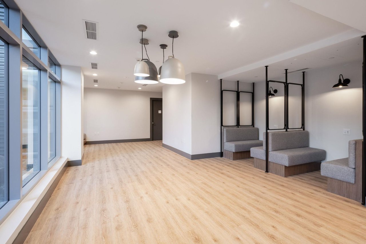 1608-3430 E Kent Ave S Ave