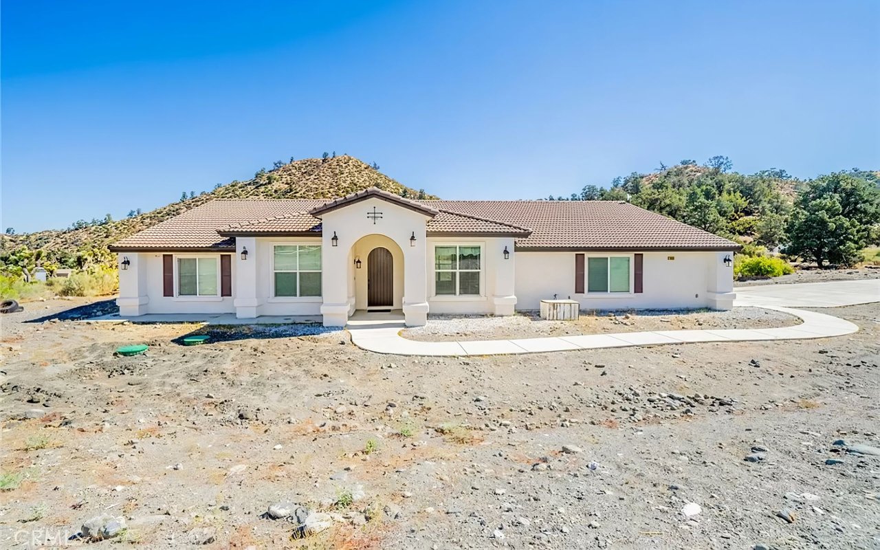 2652 Mustang Ln