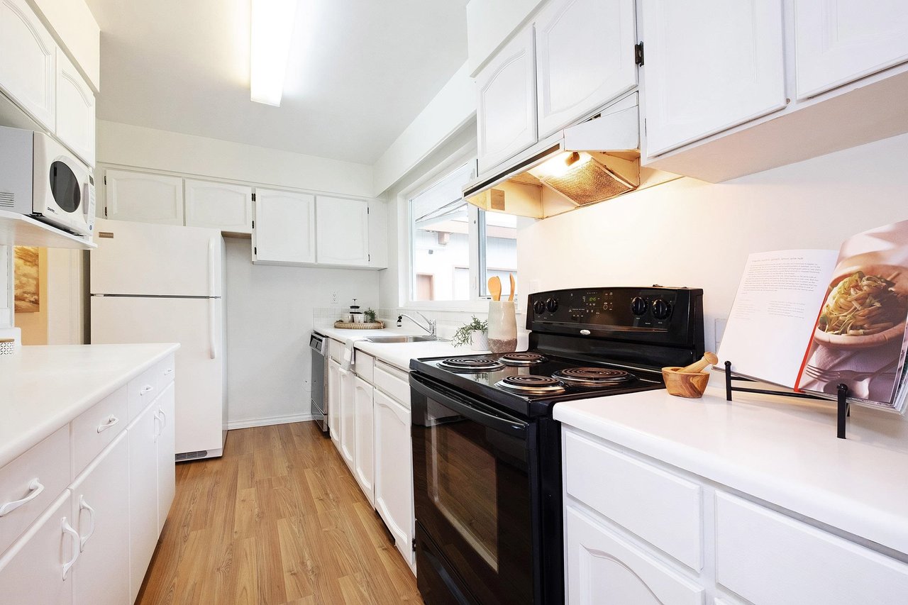22 Glenmore Dr