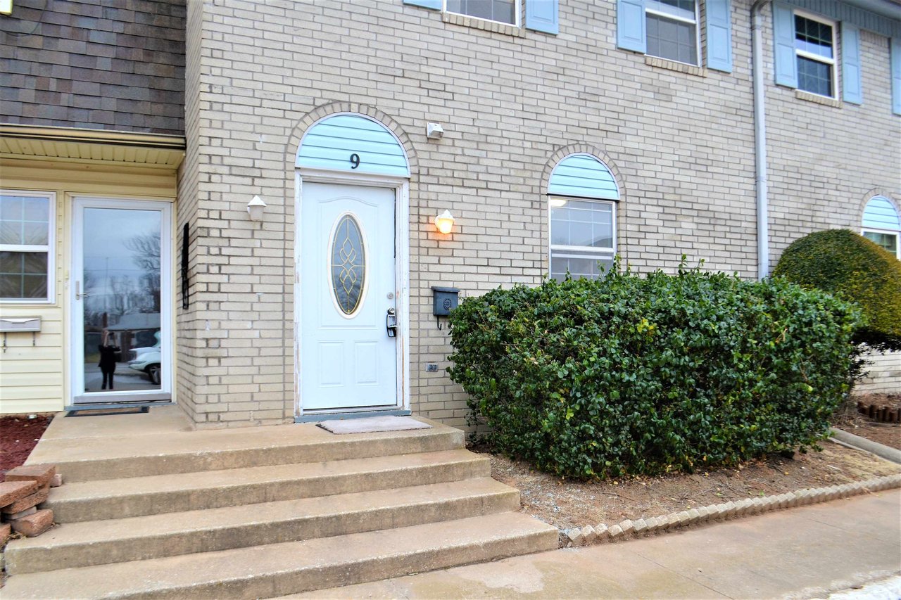 3901 N Kickapoo Unit 9