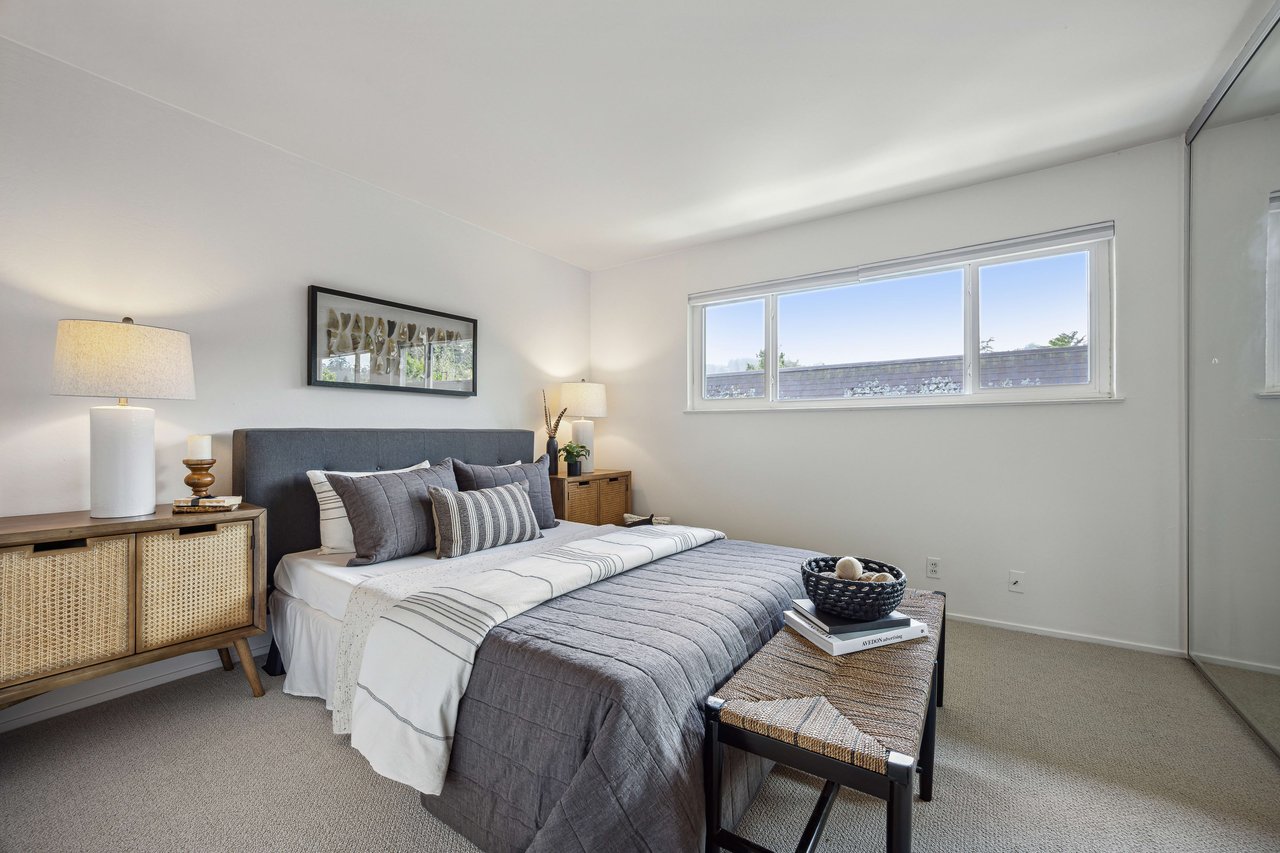 Sunny Townhome in Corte Madera