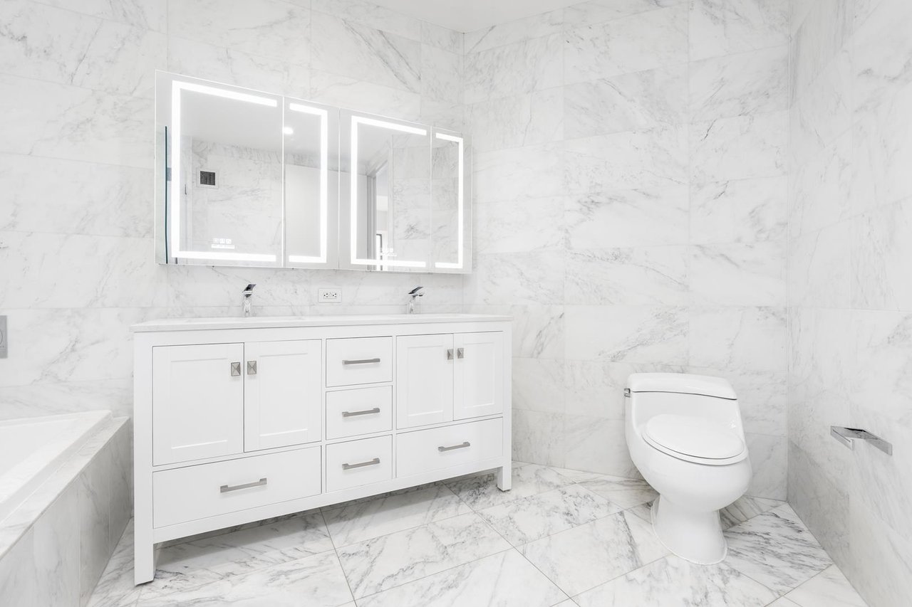 75 Wall Street, Apt 26M